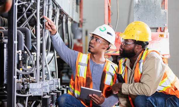 Best Electrical Installation Contractor  in Englewood, OH