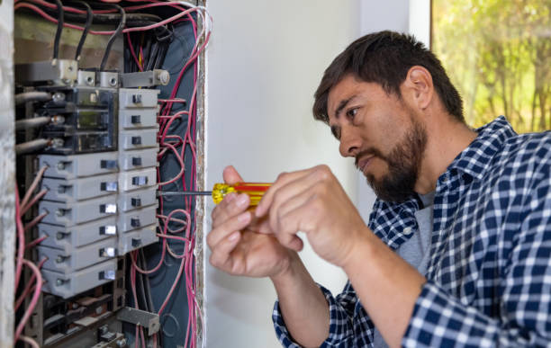 Best Emergency Electrical Repair  in Englewood, OH